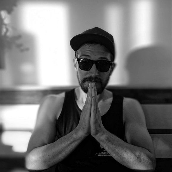 Meet your Posher, Oliver - Picture 1 of 1